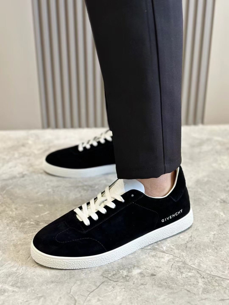 Givenchy Sneakers